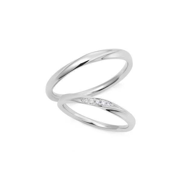 111612845004_111612844053