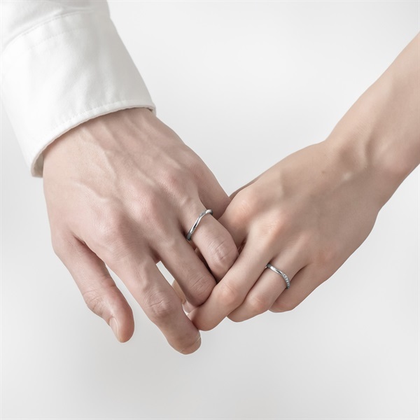 111622845004_111622844054