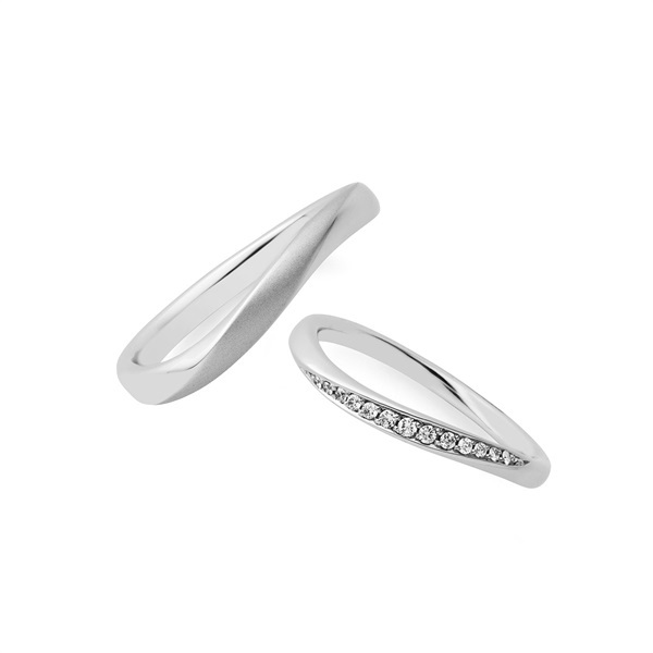 111832845007_111832844056